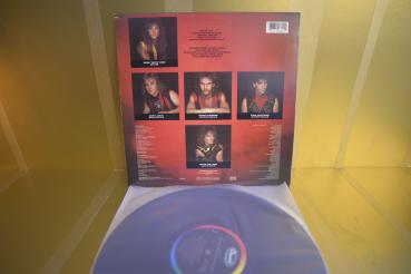 Preview: Helix - Walkin the Razors Edge