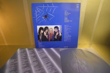 Preview: LITA FORD - Dancing on the Edge