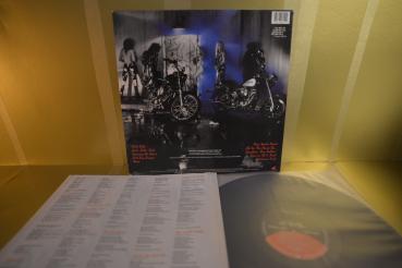 Preview: MÖTLEY CRÜE - Girls girls girls