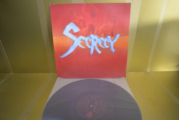 SECRECY - Art in Motion